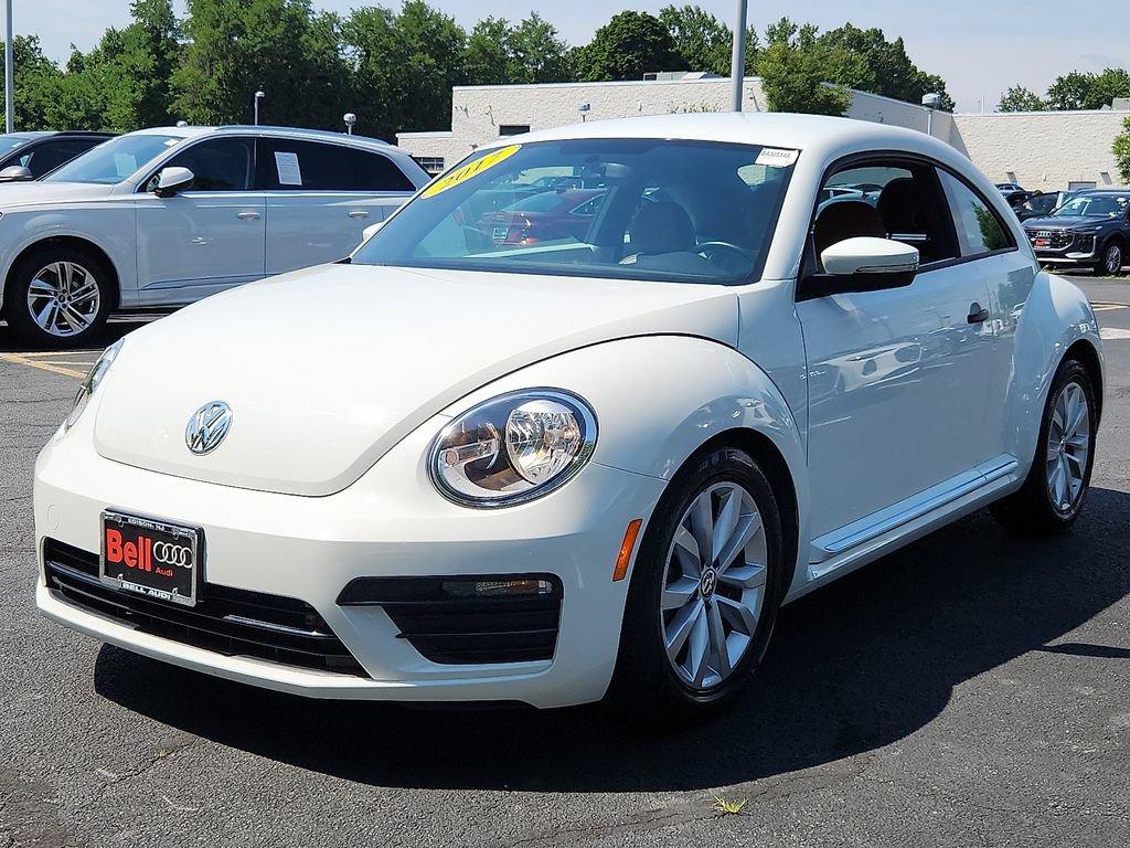 Used 2017 Volkswagen Beetle 1.8T Classic FWD image 9