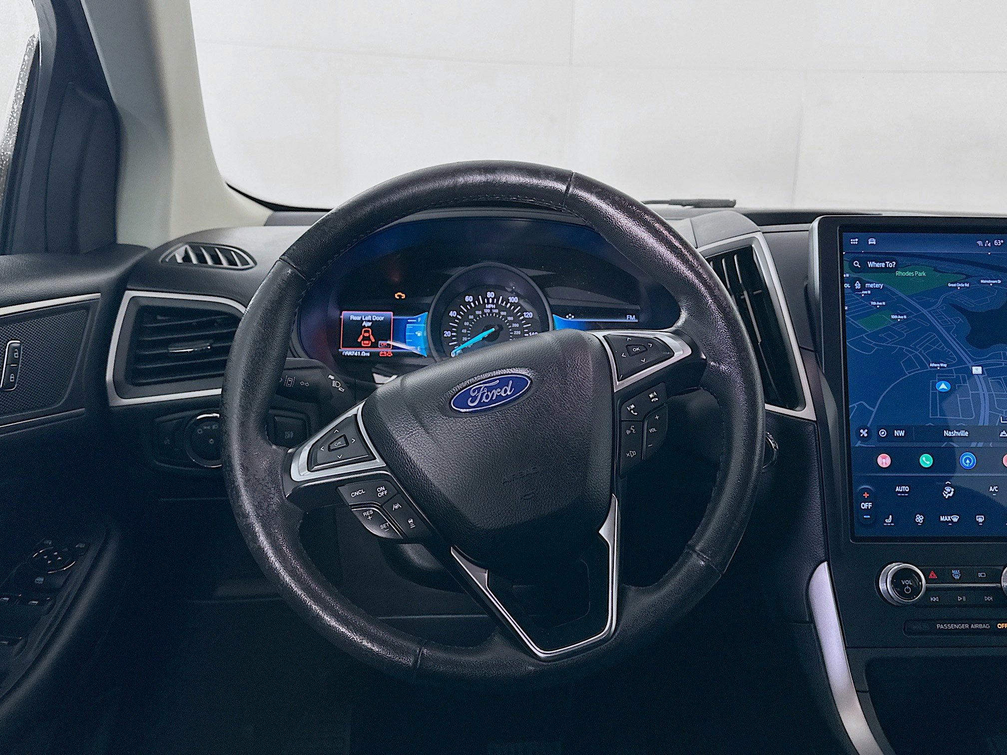 Used 2022 Ford Edge SEL image 18