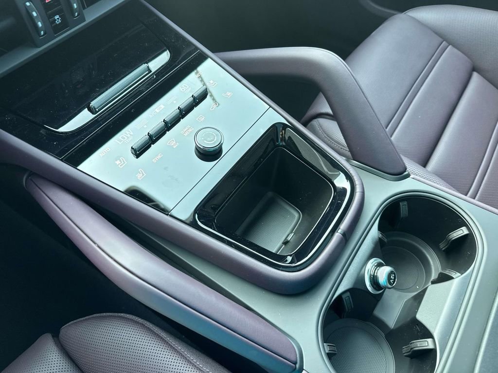 New 2026 Porsche Cayenne Coupe image 26