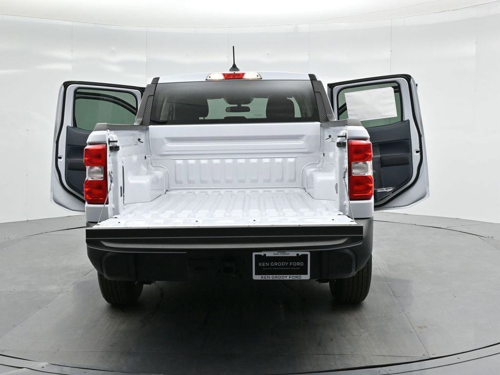 New 2025 Ford Maverick XL image 29