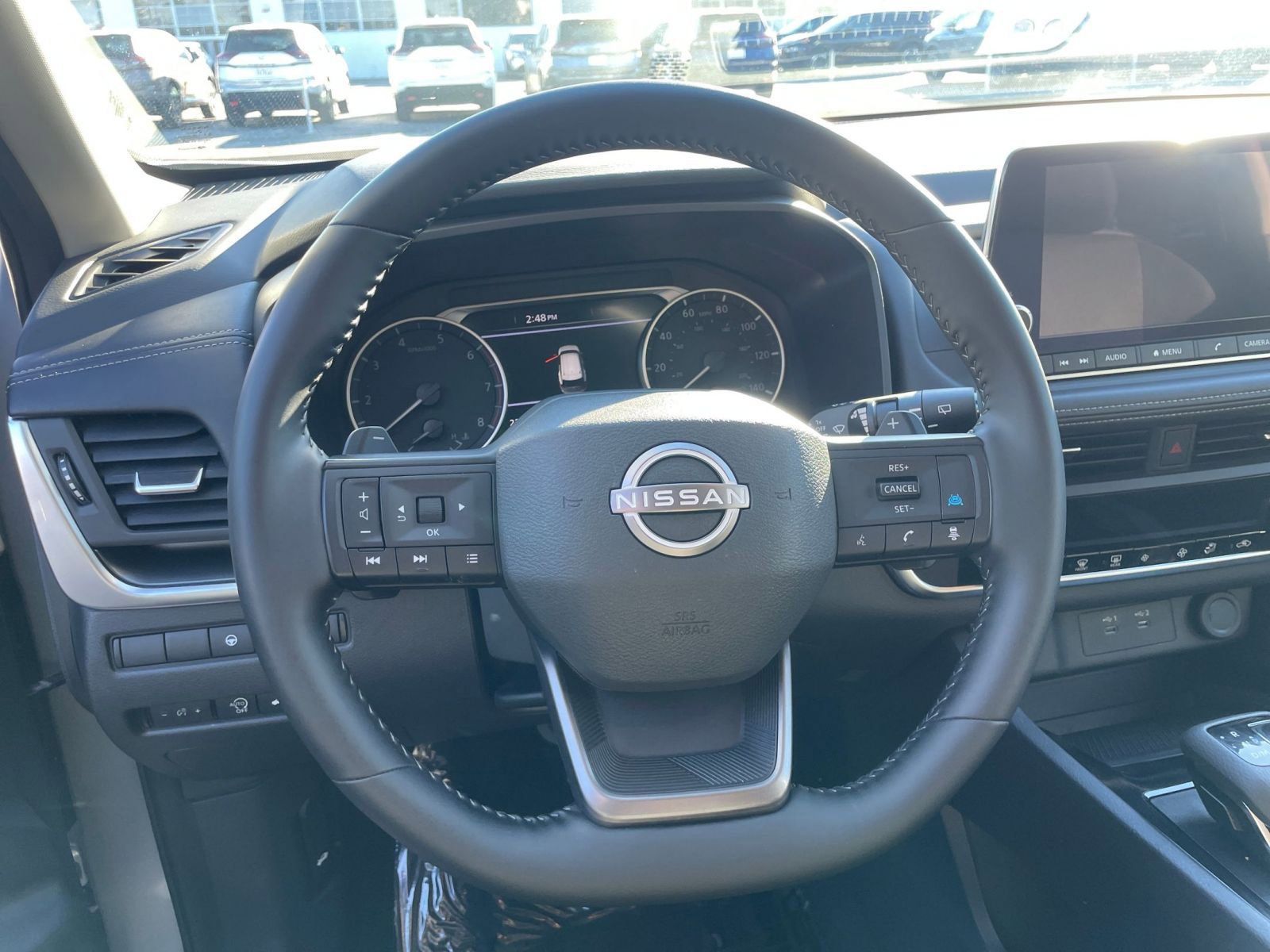 Used 2025 Nissan Rogue SV image 28