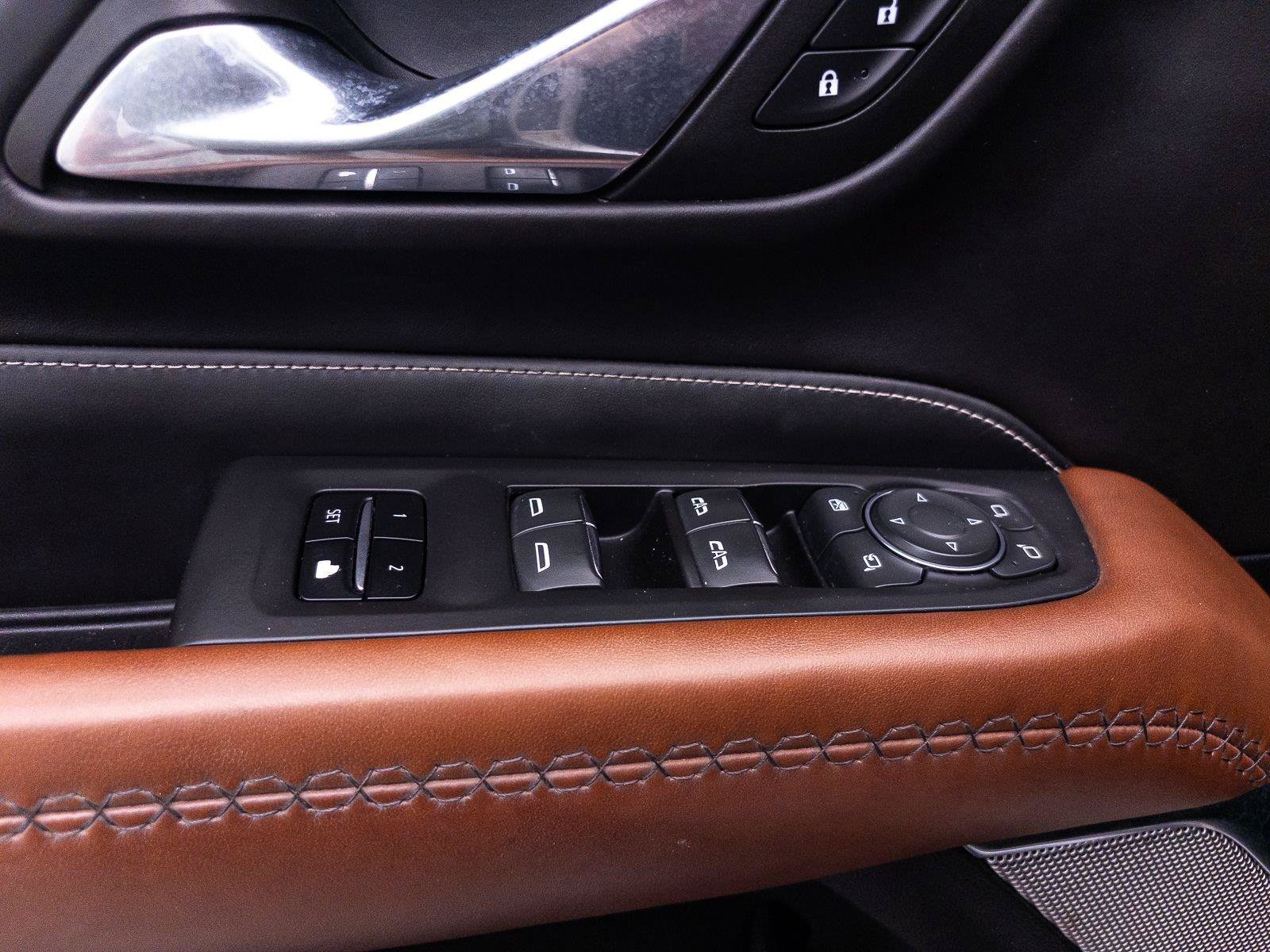 Used 2023 GMC Yukon Denali Ultimate AWD/4WD image 26