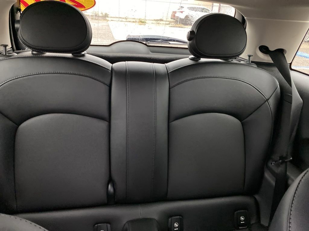 Used 2017 MINI Cooper 2-Door Hardtop image 14