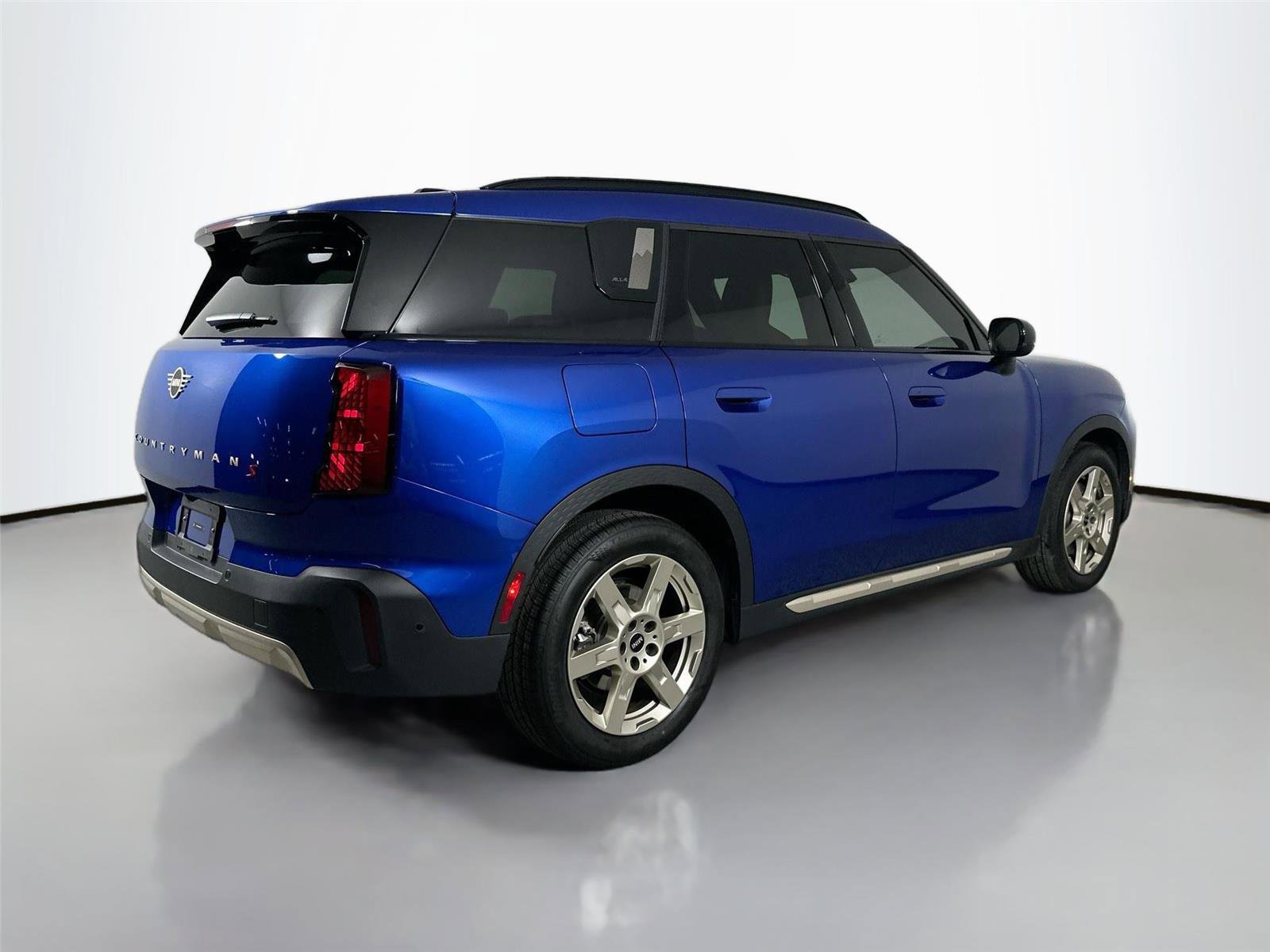 Certified 2025 MINI Cooper Countryman S w/ Comfort Package Max AWD/4WD image 5