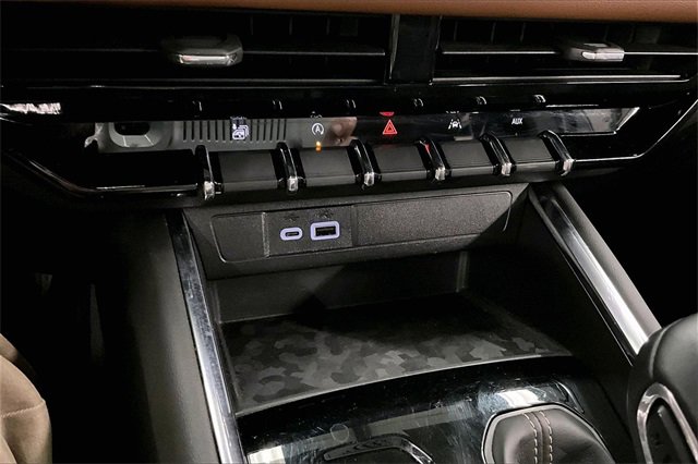 Used 2024 GMC Canyon AT4 w/ Canyon Safety Plus Package image 27