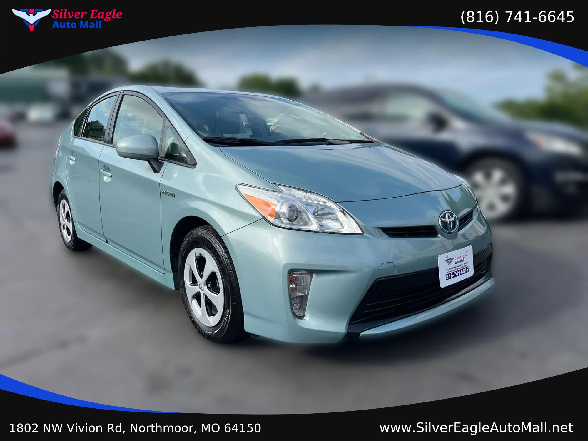 Used 2014 Toyota Prius Two FWD image 2