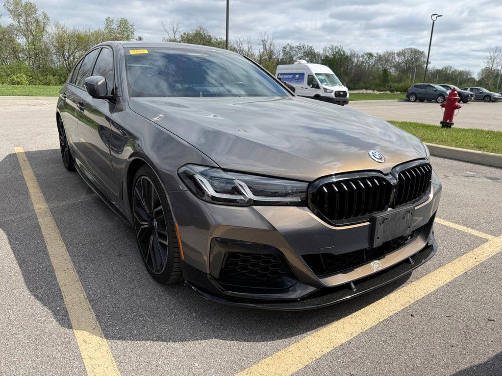 Used 2023 BMW M550i xDrive w/ Executive Package image 3