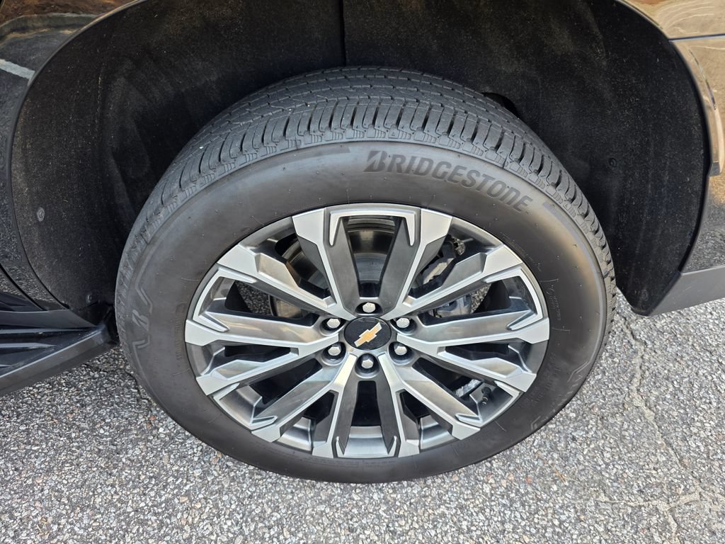 Certified 2026 Chevrolet Tahoe High Country AWD/4WD image 32