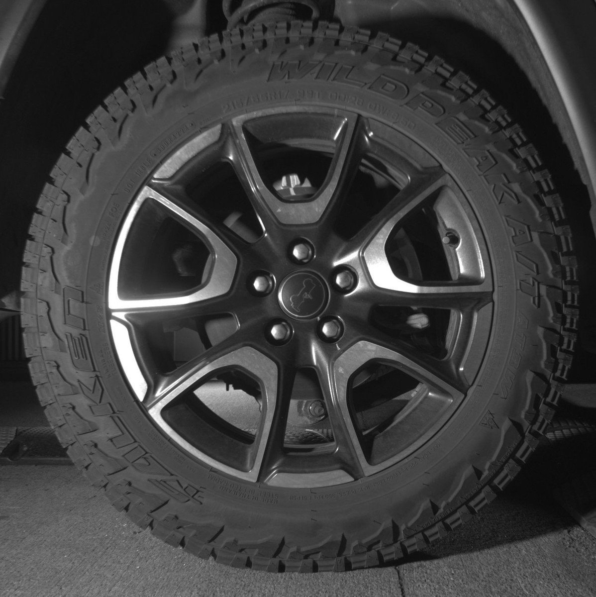 Used 2025 Jeep Compass Trailhawk image 15