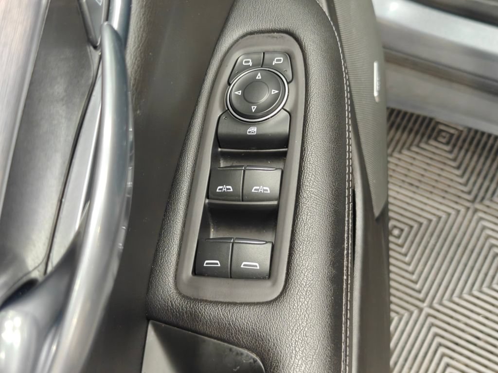 Used 2020 Cadillac XT5 Luxury AWD/4WD image 45