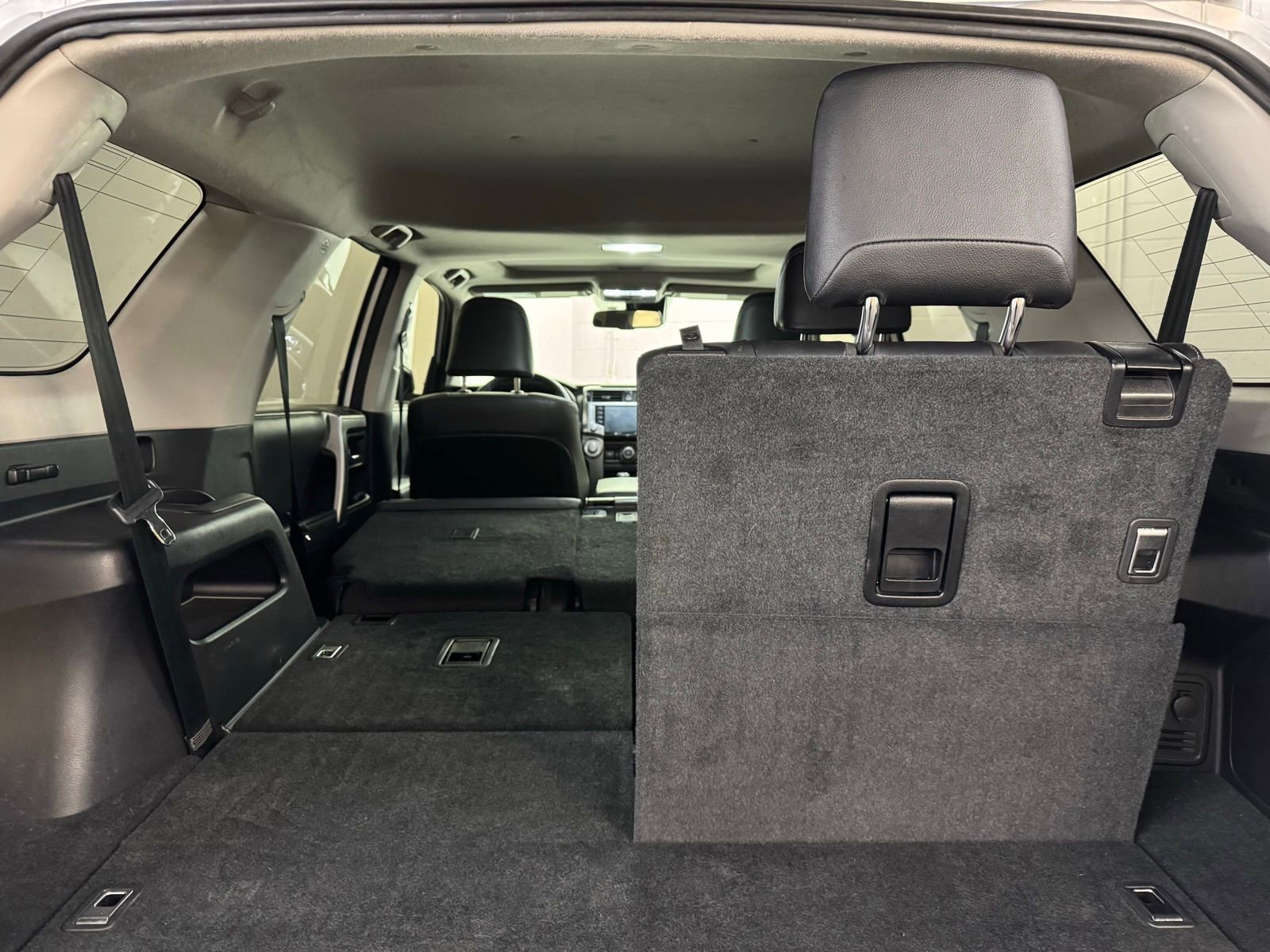 Used 2020 Toyota 4Runner SR5 Premium w/ Moonroof Package image 38