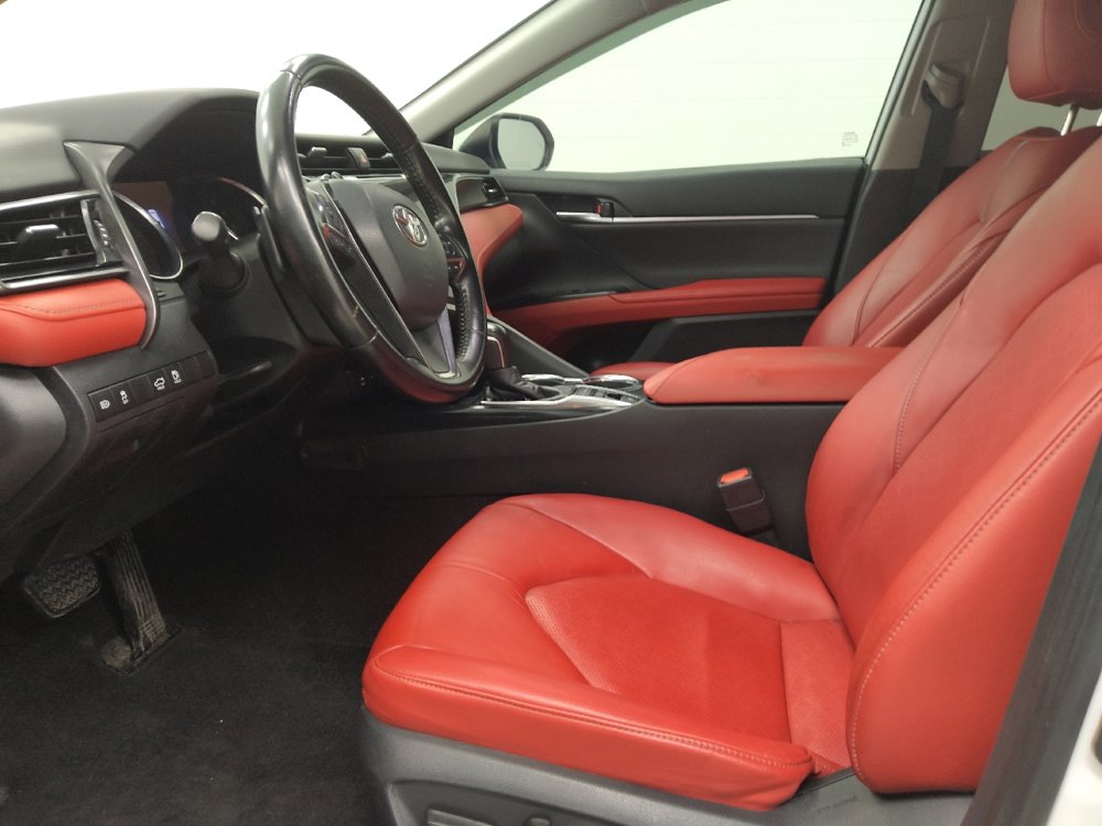 Used 2019 Toyota Camry XSE w/ 4 Season Floor Mat Package FWD image 17
