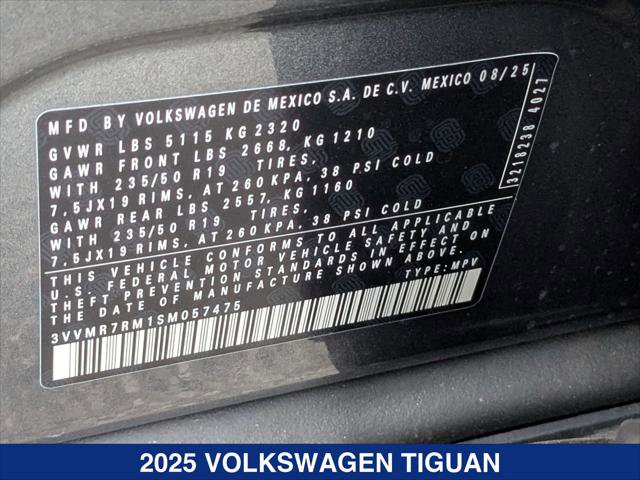 New 2025 Volkswagen Tiguan SE AWD/4WD image 21