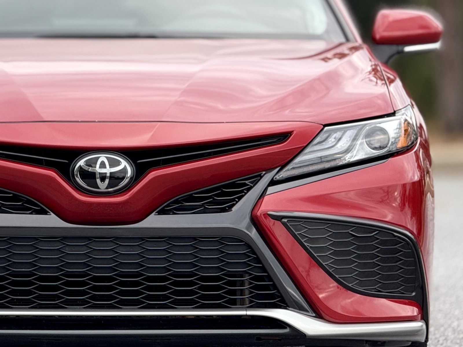 Used 2021 Toyota Camry XSE w/ Navigation Package image 14