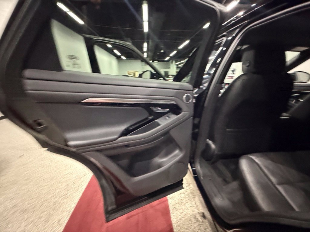 Used 2020 Land Rover Range Rover Evoque S AWD/4WD image 21