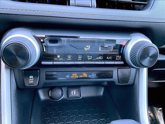 Used 2023 Toyota RAV4 LE image 24