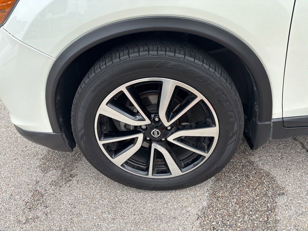 Used 2020 Nissan Rogue SL w/ Premium Package FWD image 8