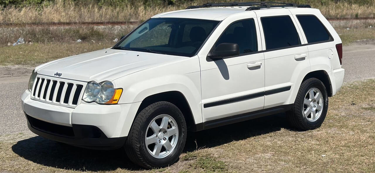 Used 2009 Jeep Grand Cherokee Laredo image 3