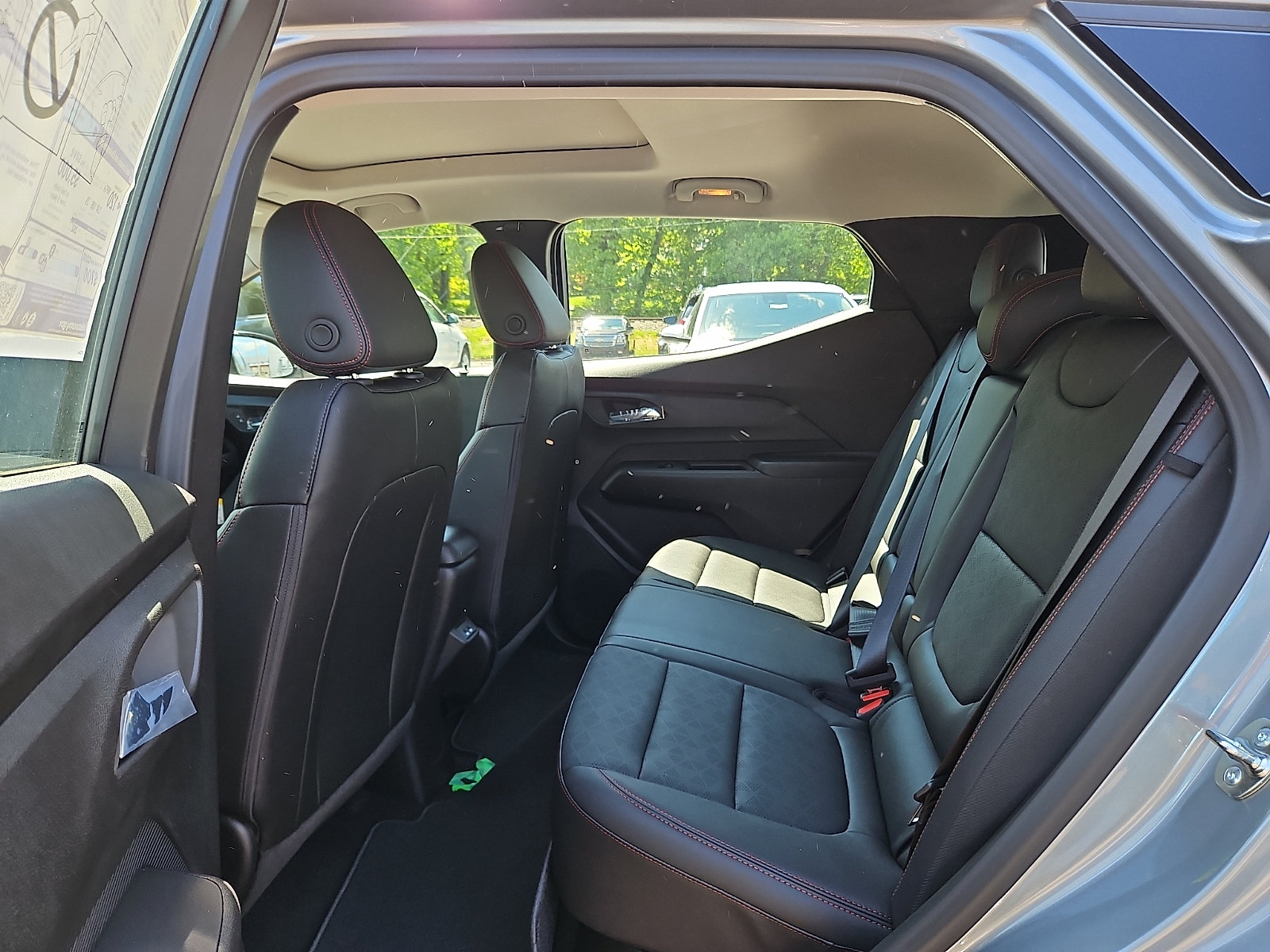 New 2027 Chevrolet Bolt RS w/ Technology Package FWD image 5