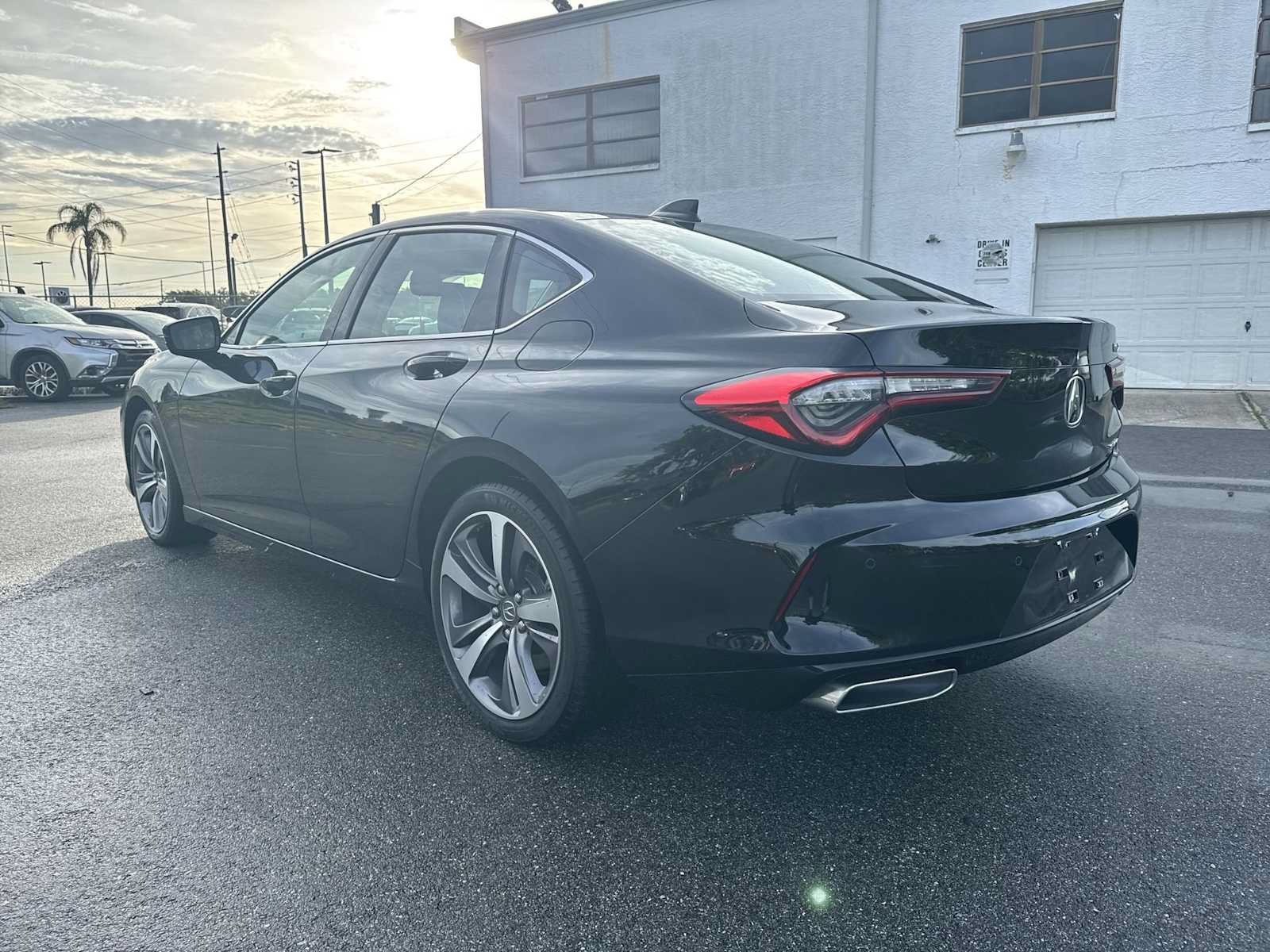 Used 2023 Acura TLX SH-AWD w/ Advance Package image 4