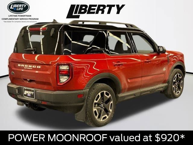 Used 2023 Ford Bronco Sport Outer Banks w/ Tech Package image 3