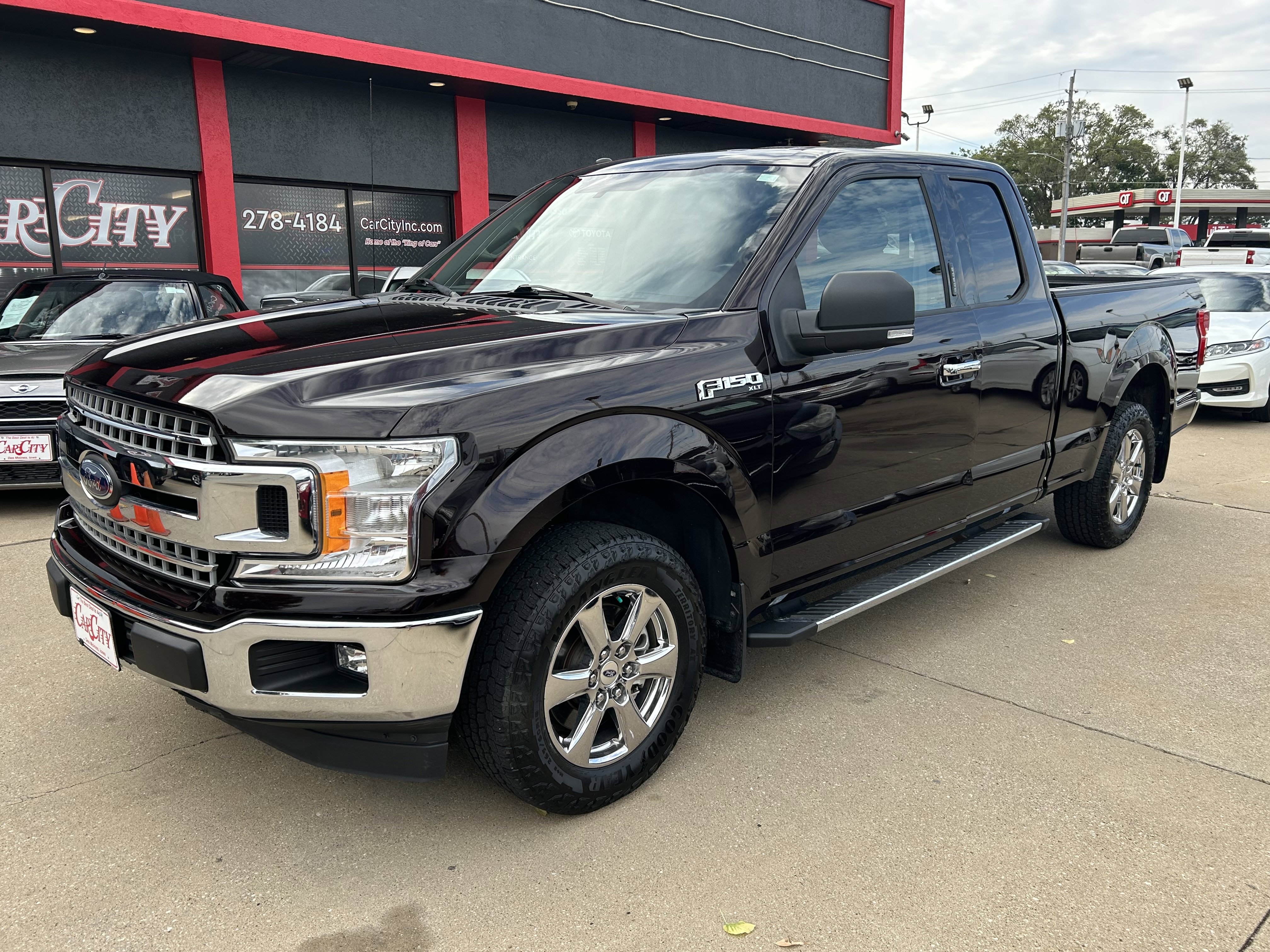 Used 2018 Ford F150 XLT w/ Equipment Group 302A Luxury image 1