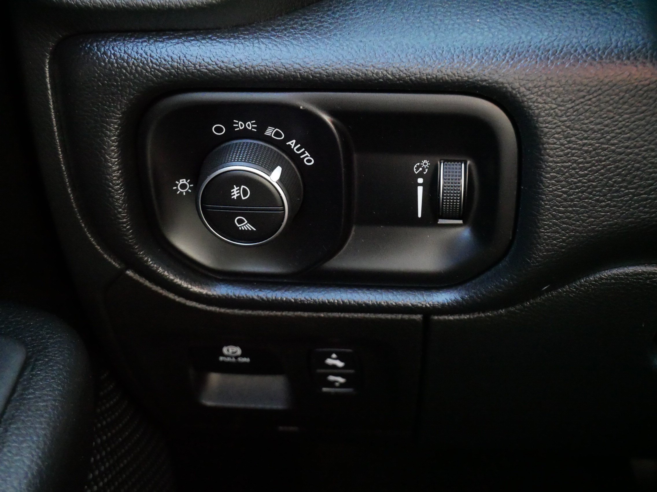 Used 2022 RAM 1500 Big Horn AWD/4WD image 27