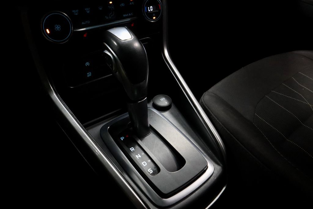 Certified 2019 Ford EcoSport SE image 30