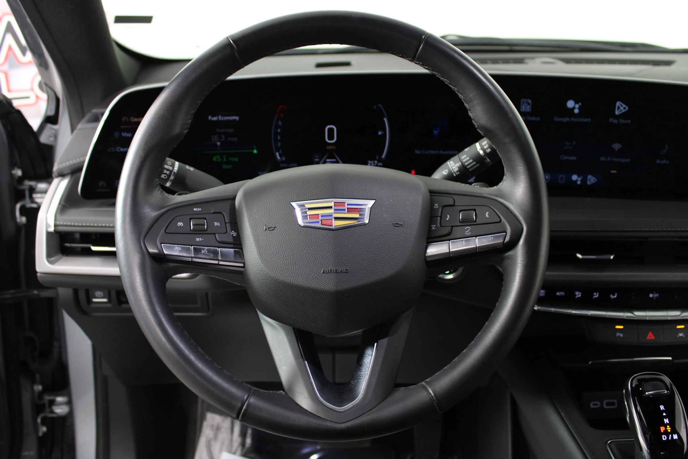 Used 2024 Cadillac XT4 Premium Luxury image 13