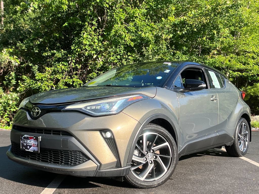 Used 2021 Toyota C-HR Limited FWD image 1
