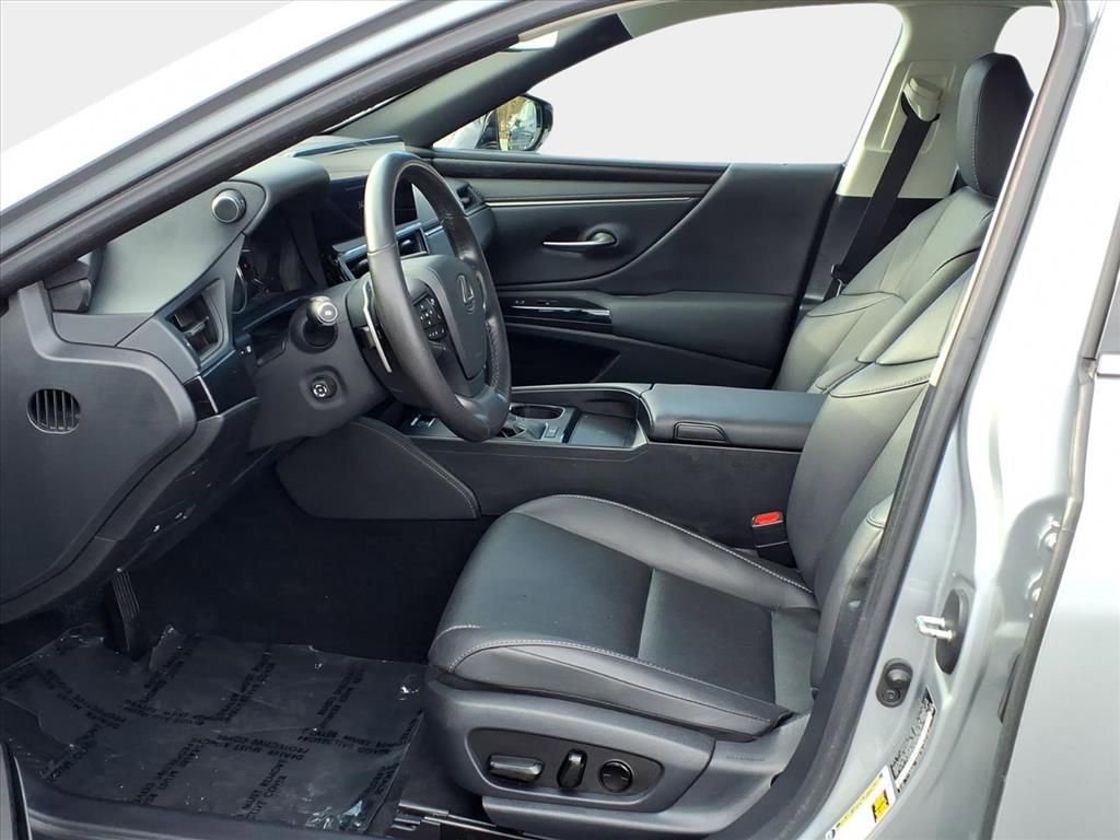 Used 2023 Lexus ES 250 w/ Premium Package image 9