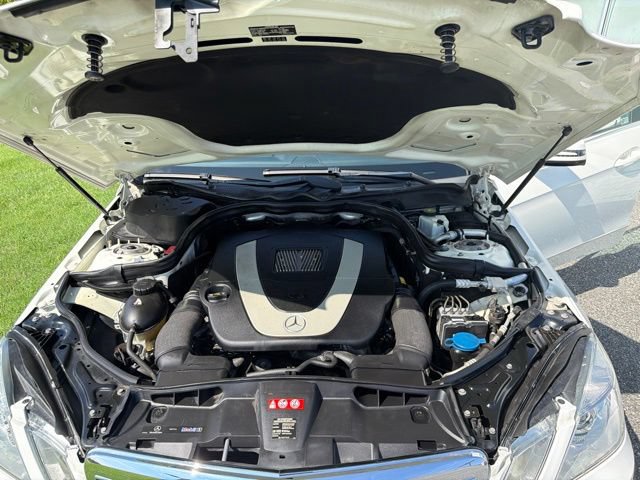 Used 2011 Mercedes-Benz E 350 4MATIC Sedan image 24