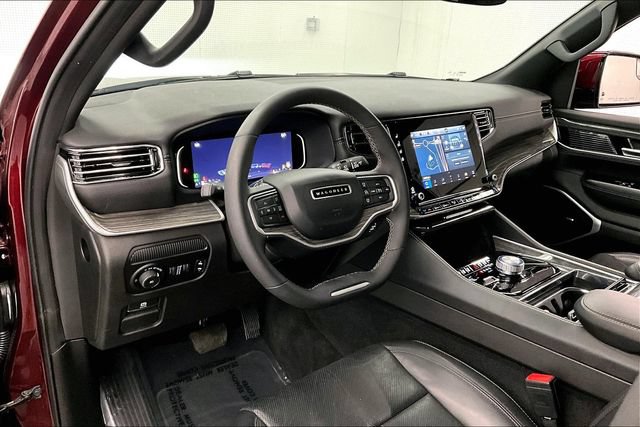 Used 2022 Jeep Wagoneer Series II AWD/4WD image 16