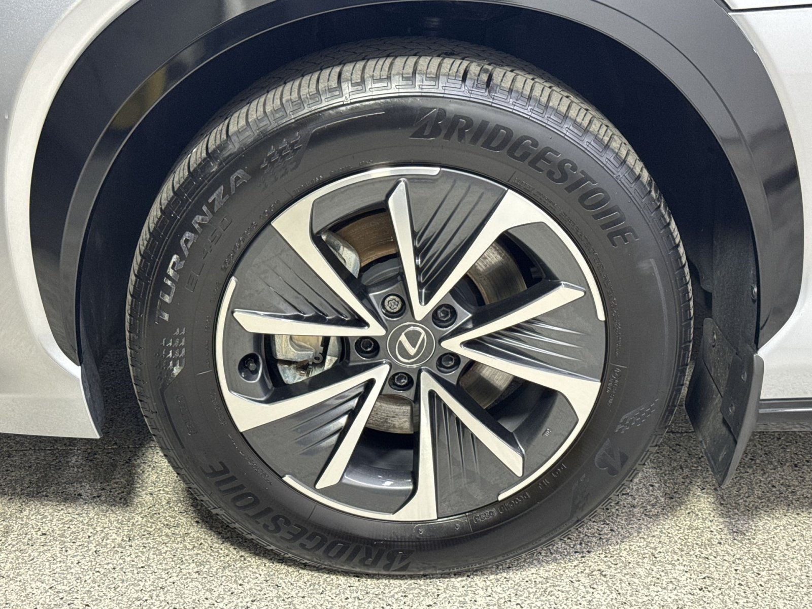 Used 2025 Lexus RZ 300e w/ Accessory Package (2T) FWD image 23
