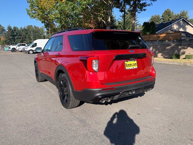 Certified 2023 Ford Explorer ST w/ Equipment Group 401A AWD/4WD image 3