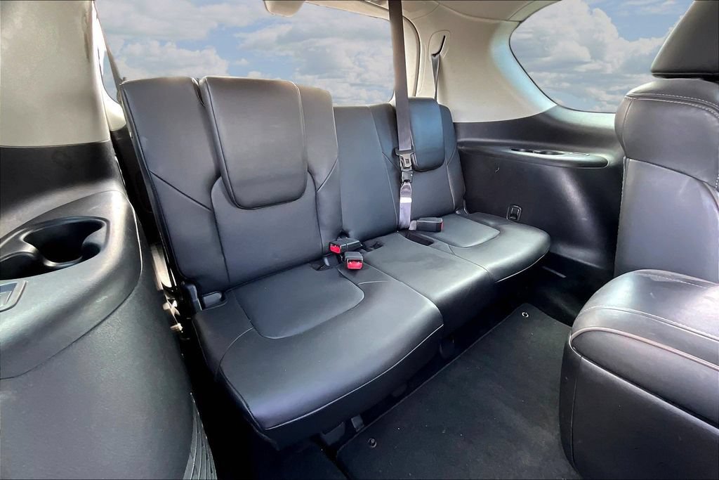 Used 2022 Nissan Armada Platinum w/ Captain's Chairs Package RWD image 25
