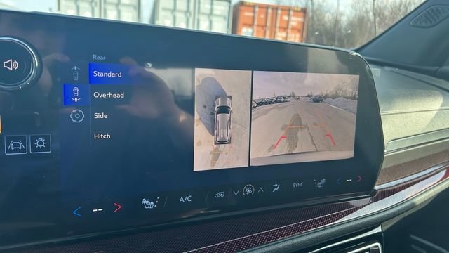 New 2026 Chevrolet Traverse Z71 w/ Enhanced Driving Package image 24