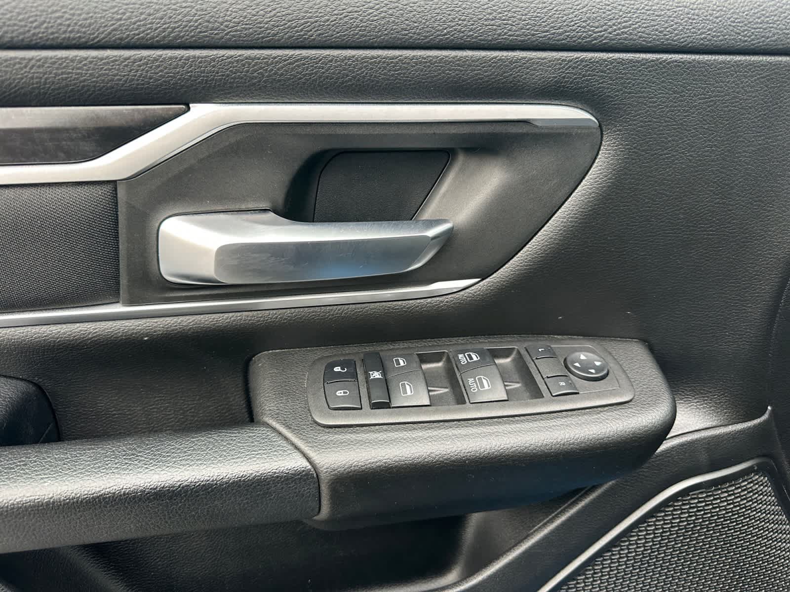 Used 2023 RAM 1500 Big Horn AWD/4WD image 12