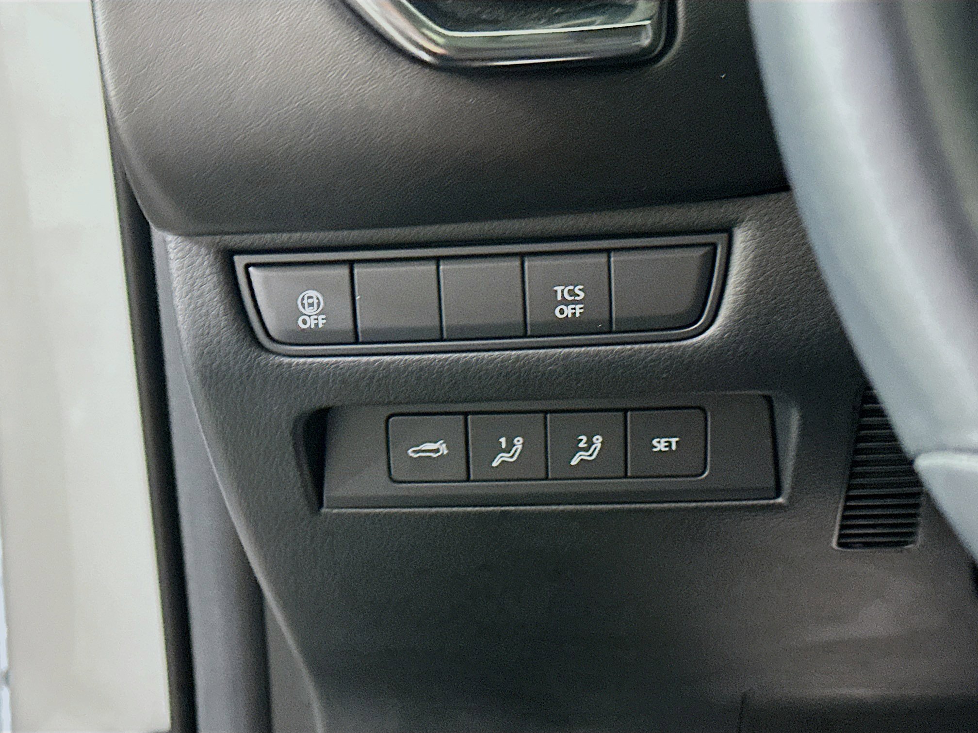 Used 2025 MAZDA CX-50 AWD 2.5 S w/ Premium Plus Pkg image 17