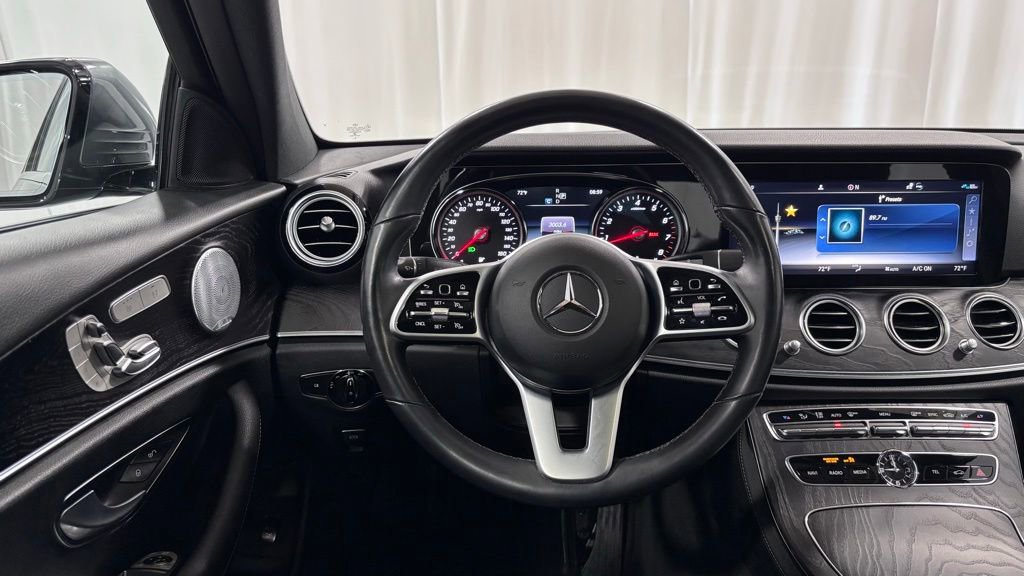 Used 2019 Mercedes-Benz E 300 4MATIC image 13