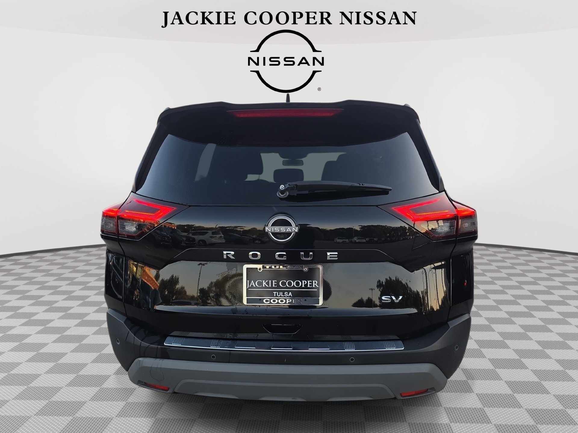 Used 2023 Nissan Rogue SV FWD image 6
