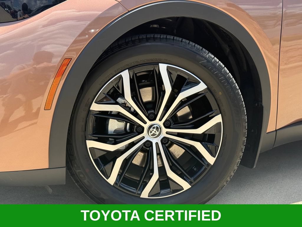 Certified 2026 Toyota Crown AWD/4WD image 3