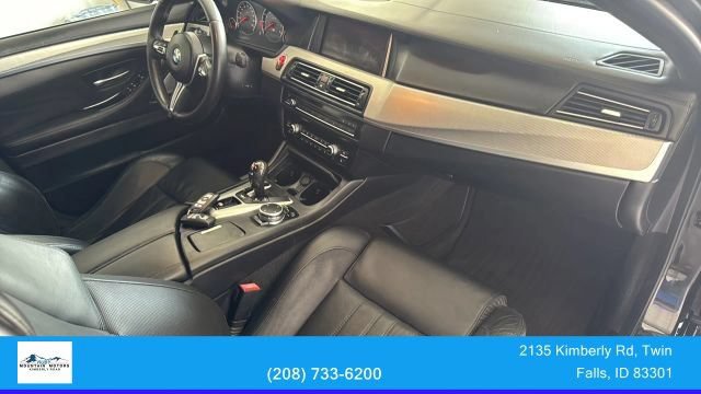 Used 2016 BMW M5 RWD image 24