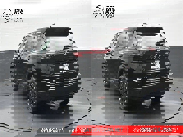 New 2026 Nissan Rogue SV image 8