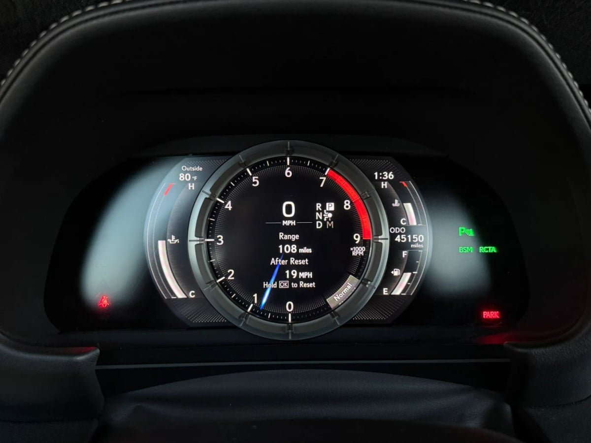 Used 2018 Lexus LC 500 Coupe w/ Touring Package RWD image 52