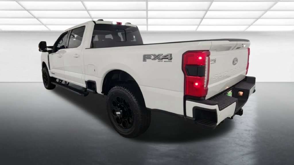 New 2027 Ford F350 Lariat w/ Black Appearance Package AWD/4WD image 6
