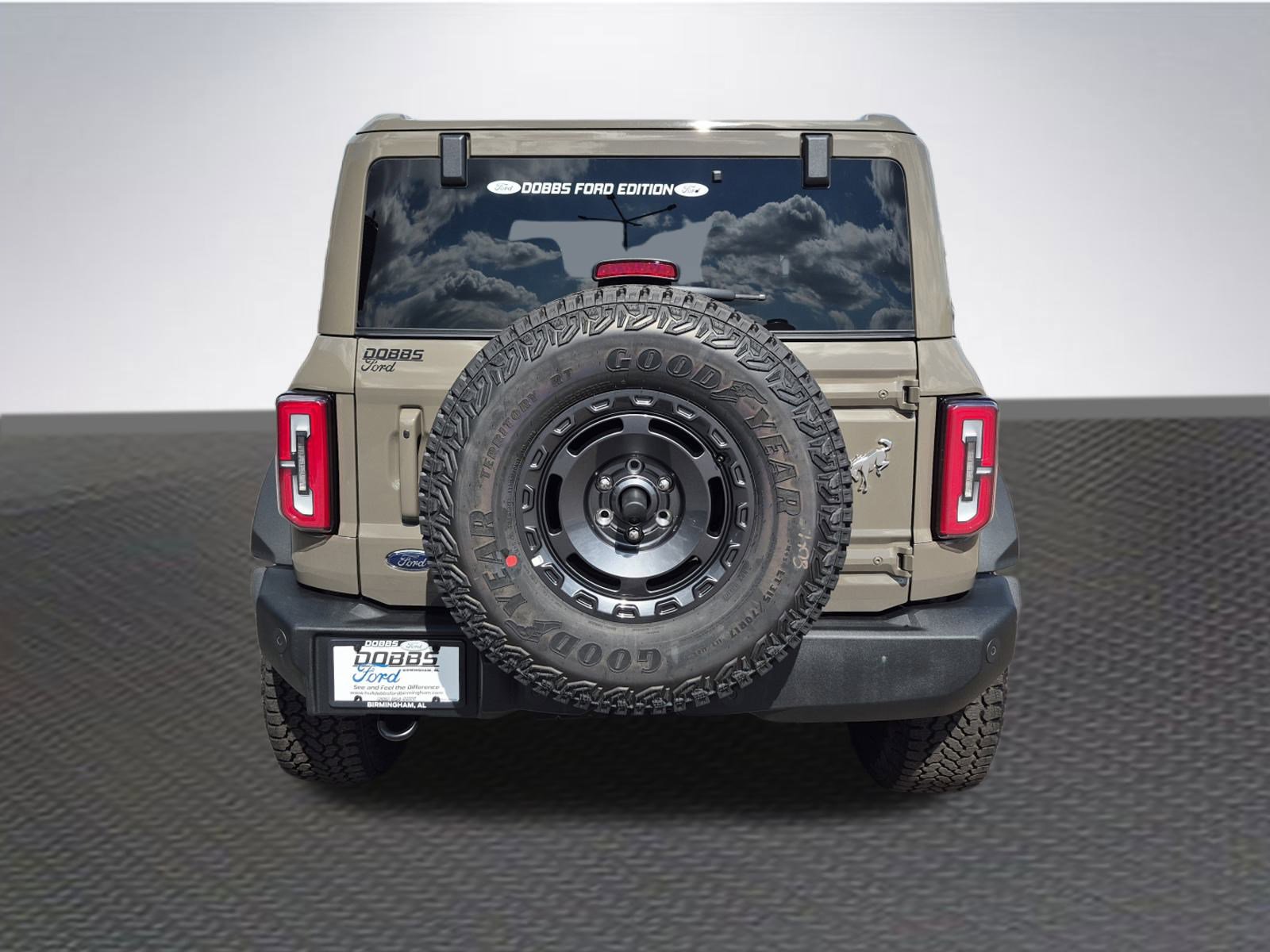 New 2025 Ford Bronco Outer Banks w/ Sasquatch Package image 6