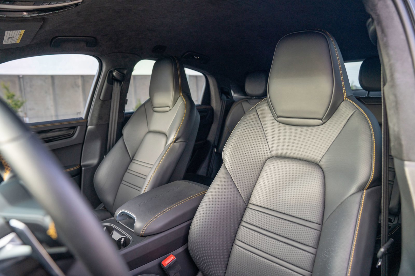 Certified 2022 Porsche Cayenne Turbo GT image 5