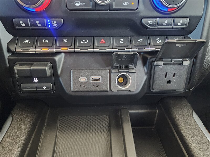 Used 2019 GMC Sierra 1500 Denali w/ Denali Ultimate Package AWD/4WD image 60