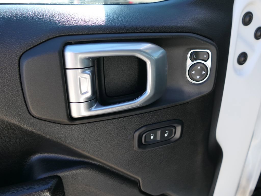 Used 2022 Jeep Wrangler Unlimited Rubicon image 10